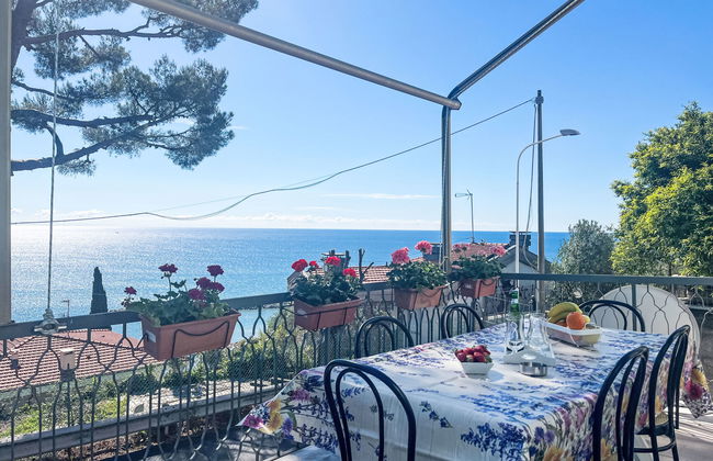 Casa de 3 quartos em San Lorenzo al Mare com jardim e terraço - Foto 6
