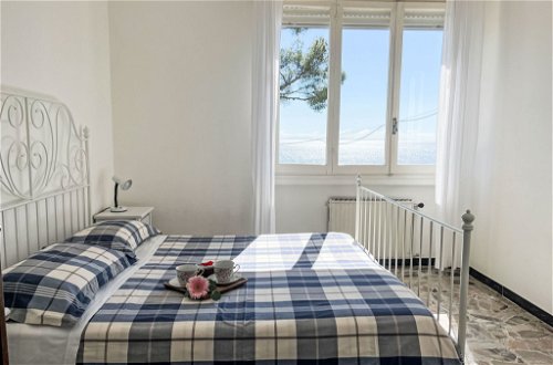Photo 15 - Maison de 3 chambres à San Lorenzo al Mare avec terrasse et vues à la mer