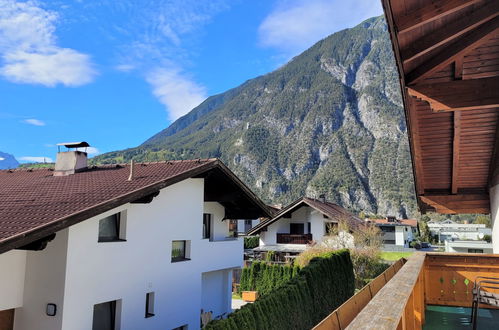 Photo 6 - Appartement de 3 chambres à Zams avec jardin et vues sur la montagne