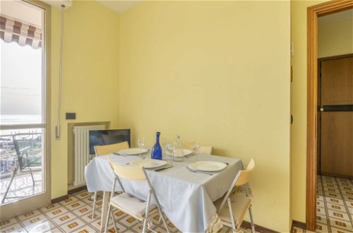 Foto 10 - Apartamento de 1 quarto em Sanremo com terraço e vistas do mar