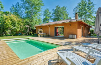 Foto 1 - Casa de 3 quartos em Naujac-sur-Mer com piscina privada e vistas do mar