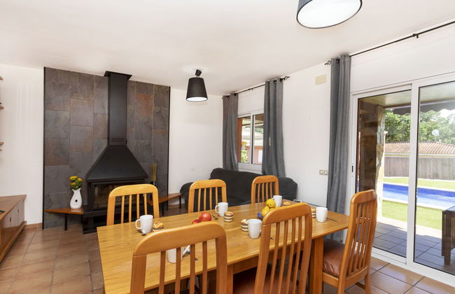 Casa de 6 quartos em Caldes de Malavella com piscina privada e jardim - Foto 4