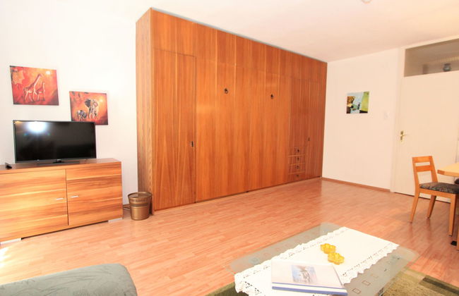 Apartment in Seefeld in Tirol with garden - Photo 15