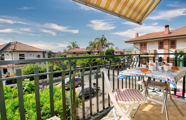 Apartamento de 2 quartos em Mascali com jardim - Foto 1