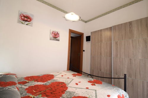 Photo 15 - 1 bedroom Apartment in Mascali with garden