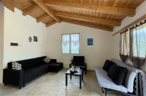 Photo 10 - 2 bedroom Apartment in Prelà with swimming pool and garden