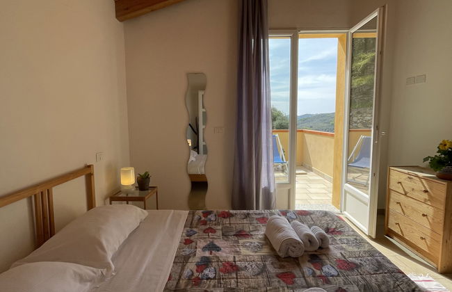 Apartamento de 3 quartos em Prelà com piscina e jardim - Foto 13