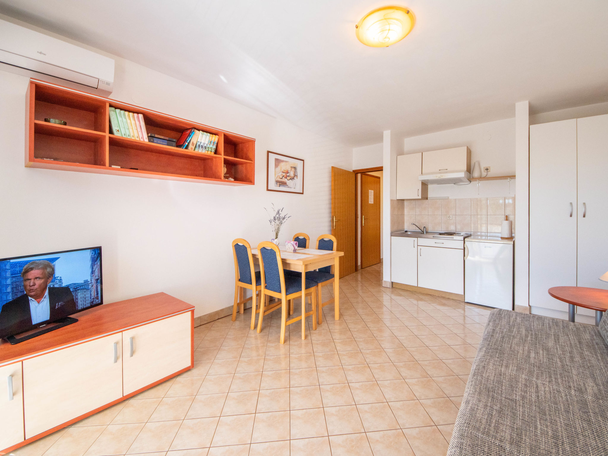 Foto 9 - Apartamento de 1 quarto em Krk com jardim