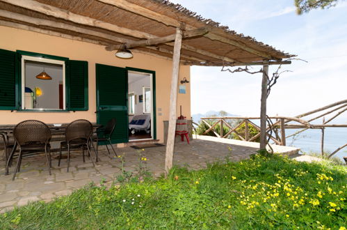 Photo 1 - Maison de 2 chambres à Massa Lubrense avec jardin et vues à la mer