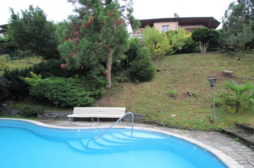 Foto 27 - Casa con 4 camere da letto a Porto Valtravaglia con piscina privata e giardino