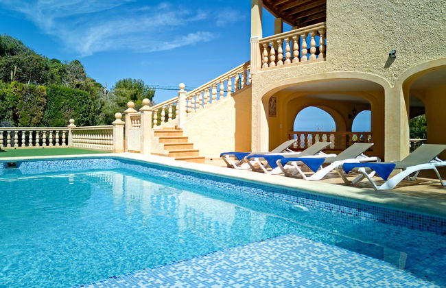 Casa de 5 quartos em Jávea com piscina privada e jardim - Foto 3