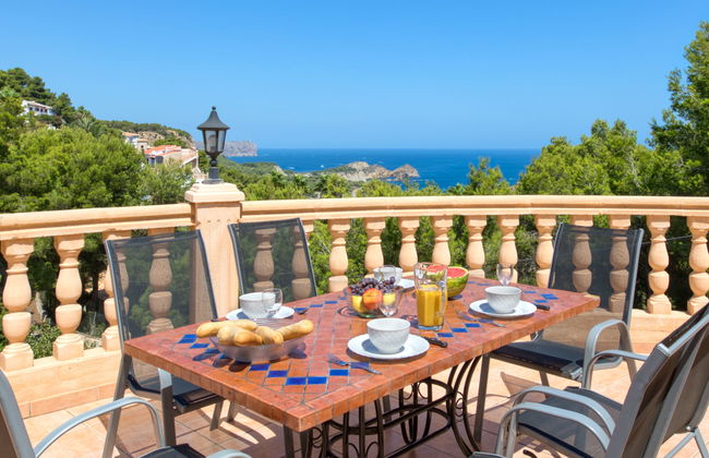 Casa de 5 quartos em Jávea com piscina privada e jardim - Foto 1