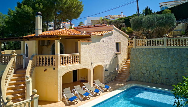5 bedroom House in Jávea with private pool and garden - Photo 2