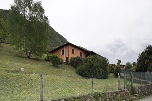 Foto 32 - Casa con 3 camere da letto a Castelveccana con giardino e terrazza