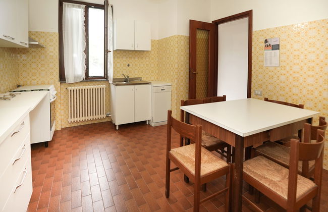 Casa de 4 quartos em Castelveccana com jardim e terraço - Foto 11