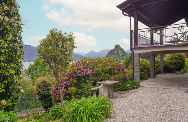 Casa de 4 quartos em Castelveccana com jardim e terraço - Foto 4