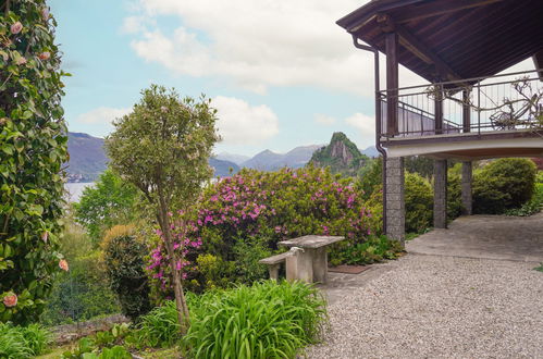 Foto 4 - Haus mit 3 Schlafzimmern in Castelveccana mit garten und terrasse