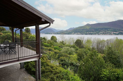 Foto 6 - Casa de 3 quartos em Castelveccana com jardim e terraço