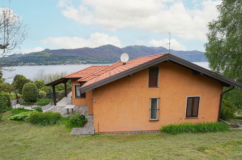 Photo 31 - 3 bedroom House in Castelveccana with garden and terrace