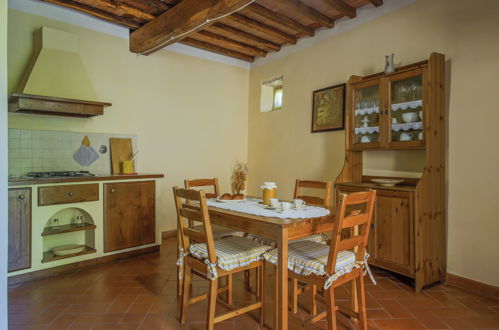 Photo 7 - 1 bedroom Apartment in Sesto Fiorentino with swimming pool and garden
