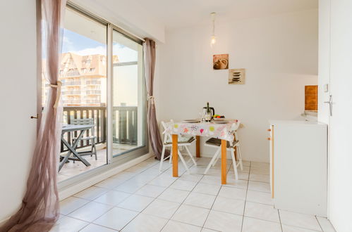 Photo 9 - Appartement en Cabourg avec piscine et vues à la mer