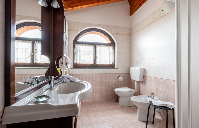 Casa de 3 quartos em Barolo com piscina privada e jardim - Foto 18