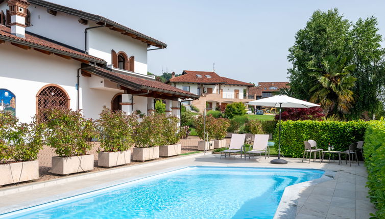 Foto 1 - Casa con 2 camere da letto a Barolo con piscina privata e giardino