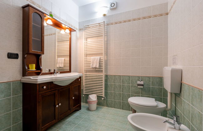 Casa de 3 quartos em Barolo com piscina privada e jardim - Foto 15