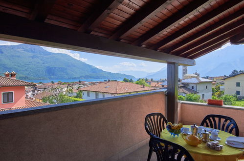 Foto 10 - Appartamento con 2 camere da letto a Domaso con terrazza e vista sulle montagne