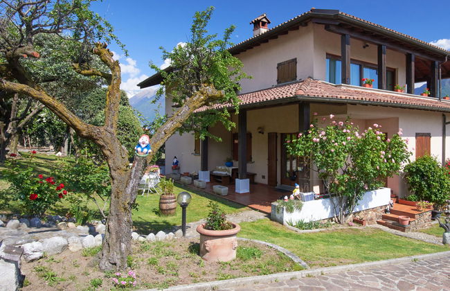 Apartment mit 3 Schlafzimmern in Domaso mit garten und terrasse - Foto 1