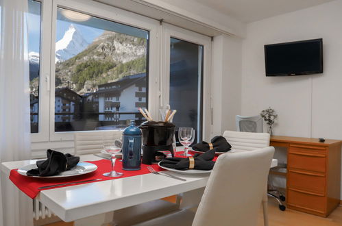 Foto 5 - Apartamento em Zermatt com jardim