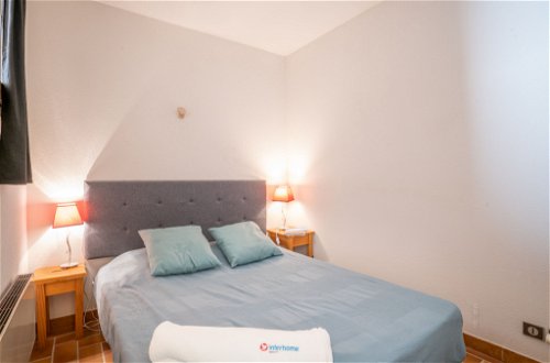 Foto 2 - Appartamento con 2 camere da letto a Roquebrune-sur-Argens con piscina e vista mare
