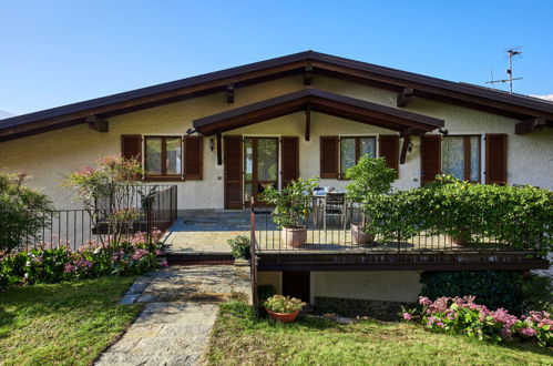 Foto 26 - Apartamento de 2 quartos em Gravedona ed Uniti com terraço e vista para a montanha