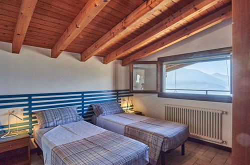 Foto 20 - Apartment mit 2 Schlafzimmern in Gravedona ed Uniti mit terrasse und blick auf die berge