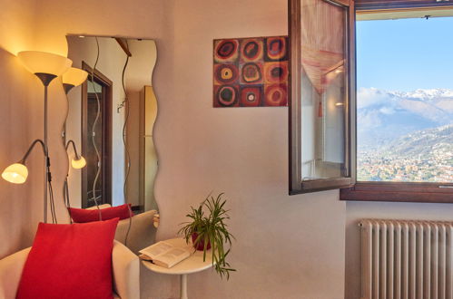 Foto 16 - Apartamento de 2 habitaciones en Gravedona ed Uniti con terraza y vistas a la montaña