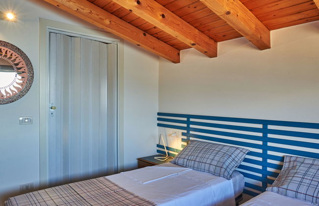 3 bedroom Apartment in Gravedona ed Uniti with garden and terrace - Photo 19