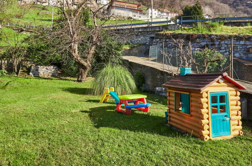 Foto 32 - Appartamento con 2 camere da letto a Gravedona ed Uniti con giardino e terrazza