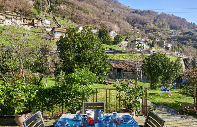3 bedroom Apartment in Gravedona ed Uniti with garden and terrace - Photo 28