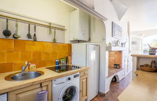3 bedroom House in Grimaud with garden and terrace - Photo 13