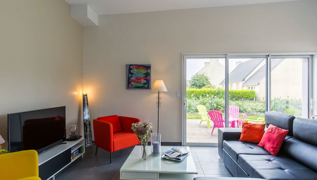 4 bedroom House in Tréflez with garden and terrace - Photo 2