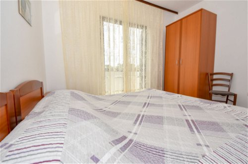 Foto 9 - Apartamento de 2 habitaciones en Vir con piscina y vistas al mar