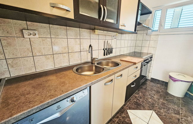 Casa de 9 quartos em Marina com terraço - Foto 25