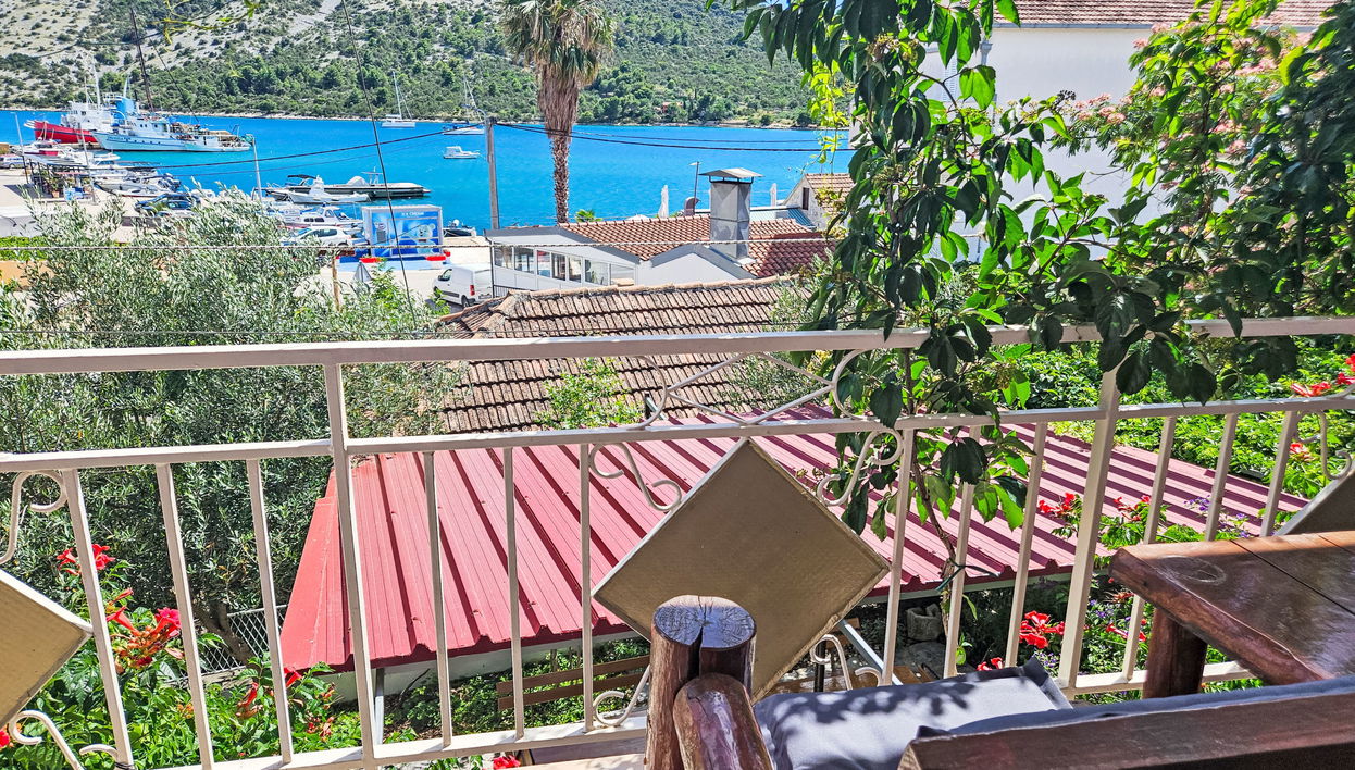 Casa de 9 quartos em Marina com terraço - Foto 1