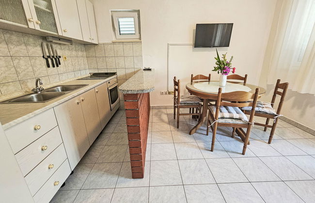 Casa de 9 quartos em Marina com terraço - Foto 15