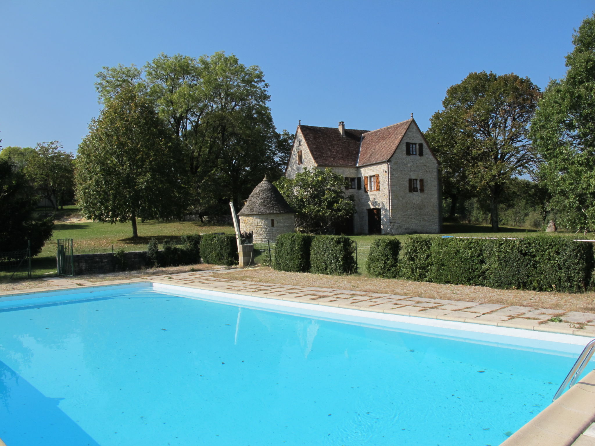 Photo 2 - Maison de 3 chambres à Saint-Chamarand avec piscine privée et terrasse