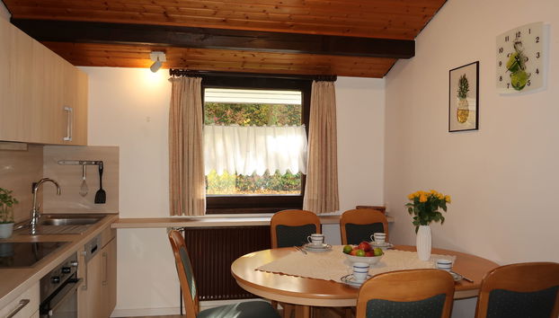 Haus mit 2 Schlafzimmern in Ronshausen mit schwimmbad und garten - Foto 4