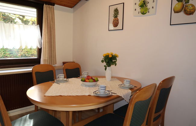 Casa de 2 quartos em Ronshausen com piscina e jardim - Foto 10