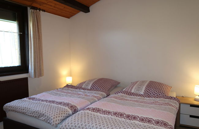 Casa de 2 quartos em Ronshausen com piscina e jardim - Foto 5