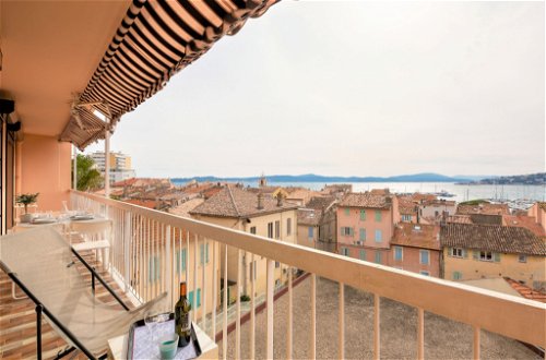 Photo 15 - 2 bedroom Apartment in Sainte-Maxime with terrace and sea view