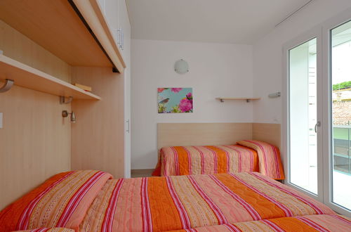 Photo 5 - 2 bedroom Apartment in Lignano Sabbiadoro with swimming pool